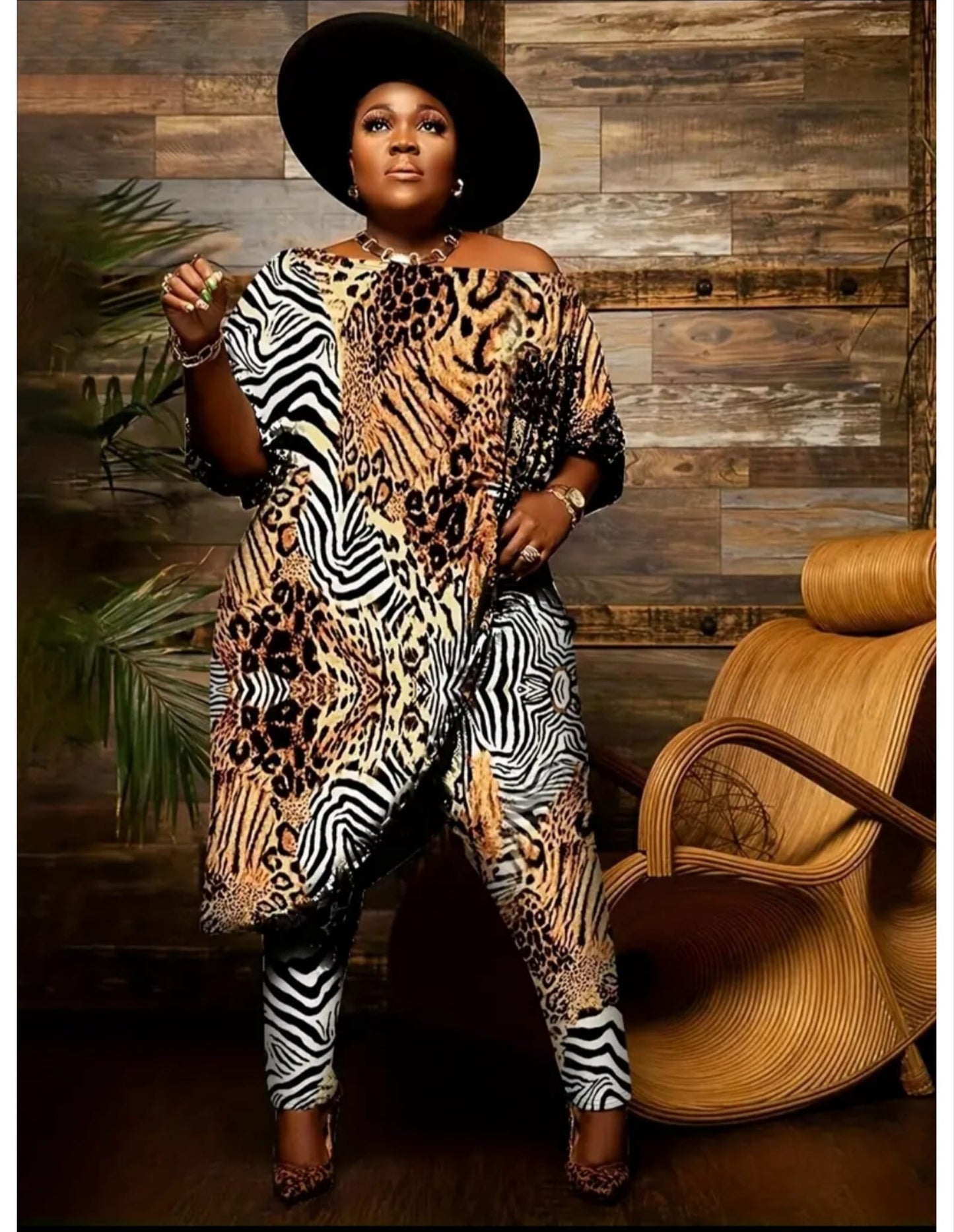 2-PIECE ANIMAL PRINT ASYMMERTICAL PANT SET