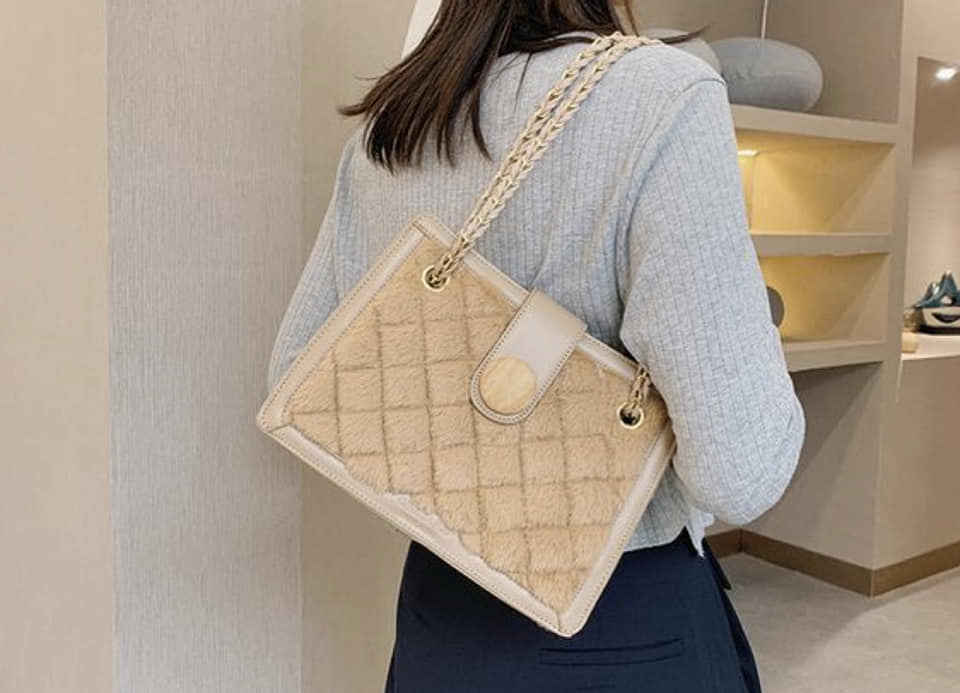 FRONT FAUX CHAIN SHOULDER BAG WITH SCARF
