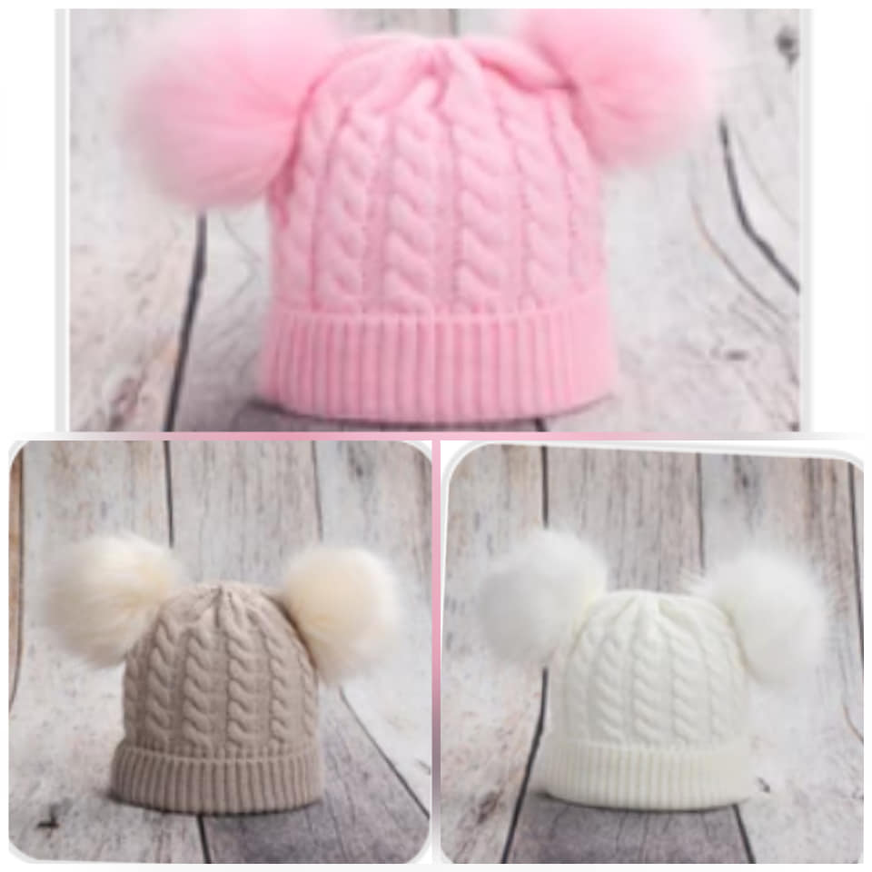 2-POM POM WOOL HATS