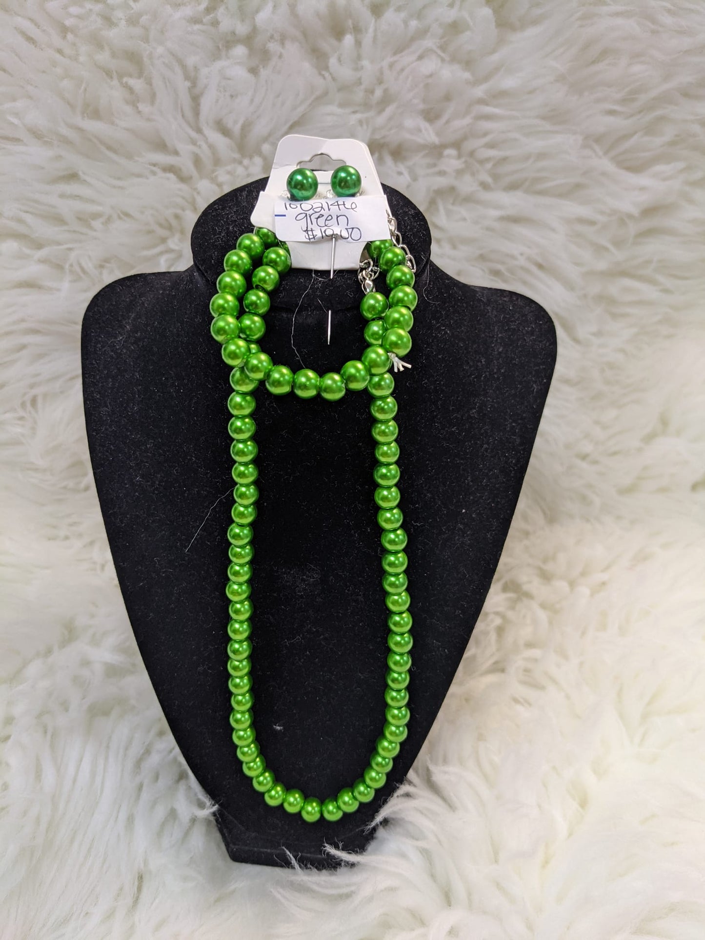 SOLID COLOR PEARL NECKLACE SET