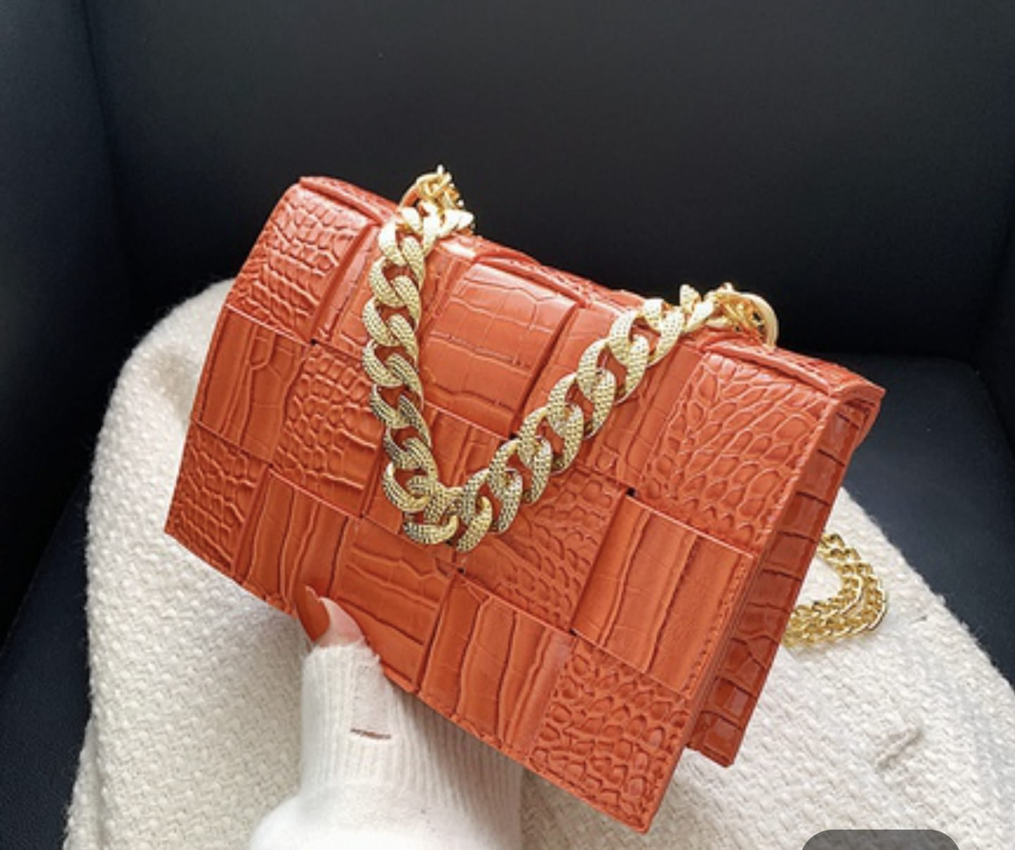 TRENDY WOVEN CHAIN MESSENGER BAG