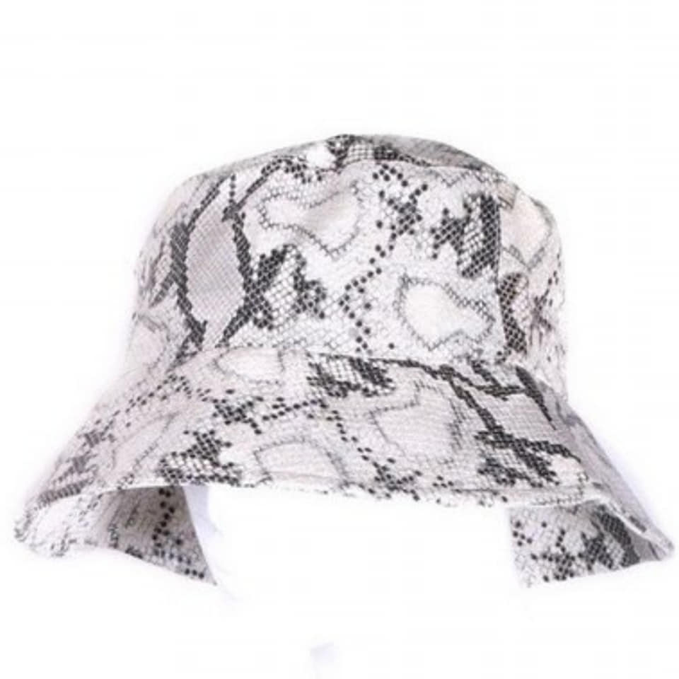 SNAKE PRINT BUCKET HAT