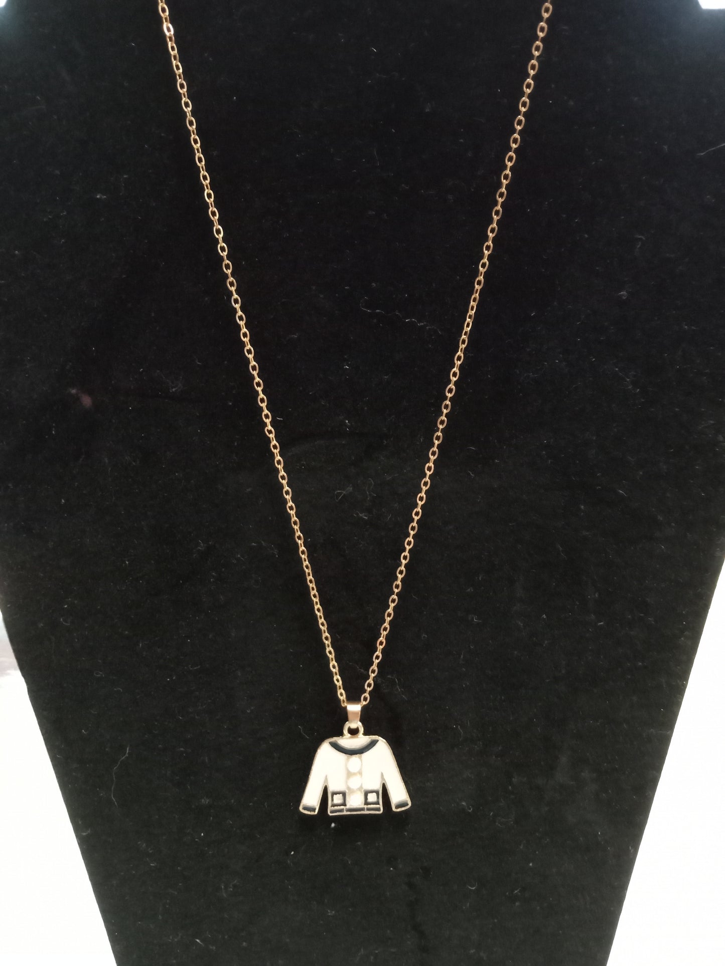FASHION SHIRT NECKLACE