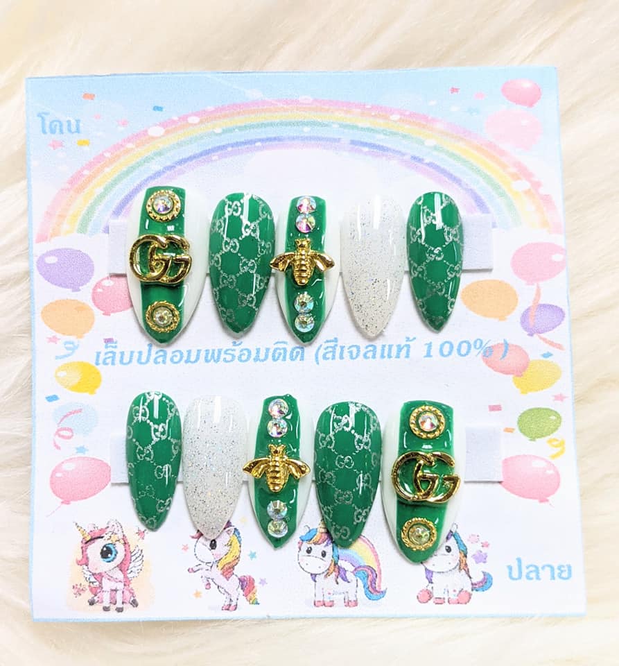DESIGNER INSPIRED NAILS GG2