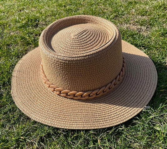 SOLID COLOR CHAIN STRAW HAT