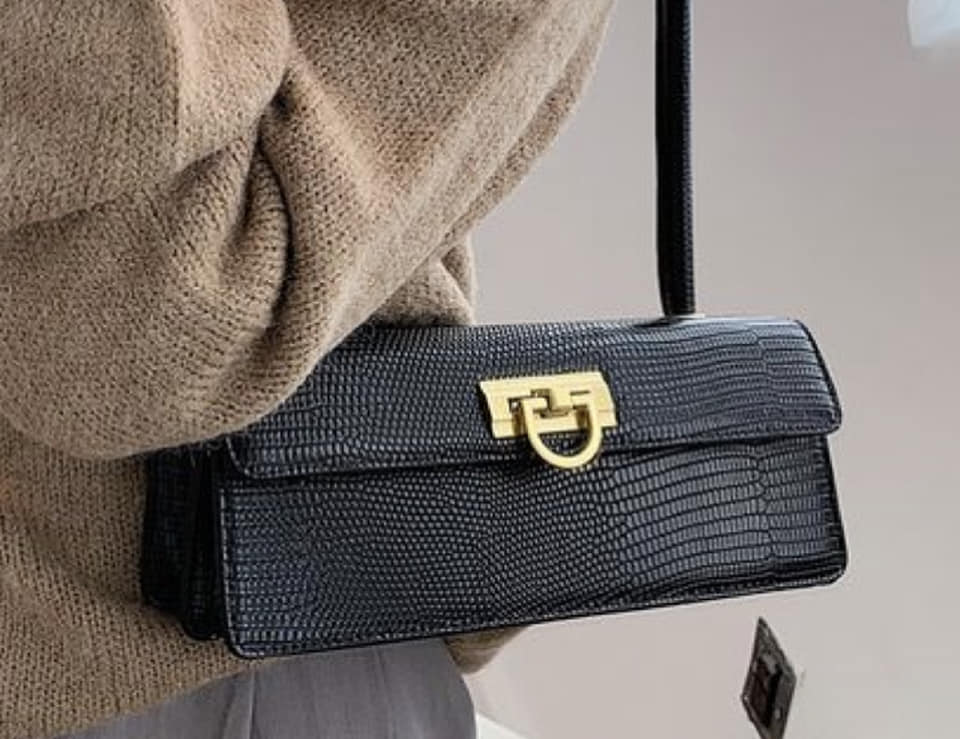 SIMPLE ONE SHOULDER FASHION HANDBAG WITH SCARF