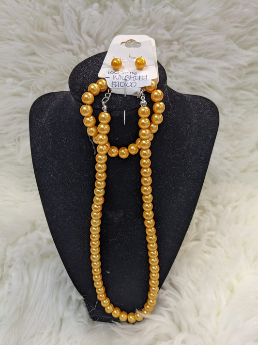 SOLID COLOR PEARL NECKLACE SET