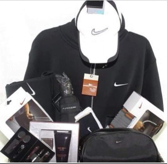 NIKE MEN'S SPORTS GIFT BASKET