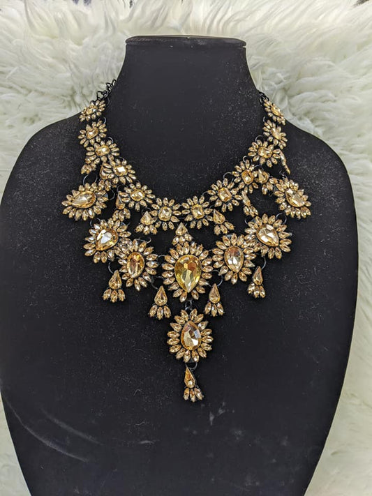 DAZZLE GOLD STATEMENT NECKLACE