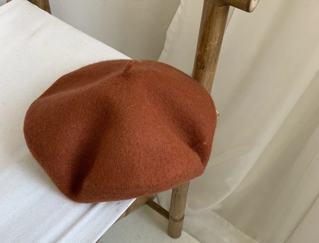 SOLID COLOR BERETS