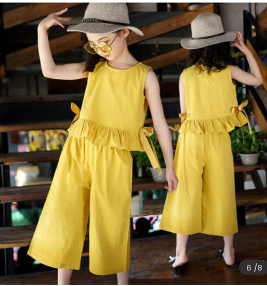 SOLID COLOR RUFFLED GAUCHO SET