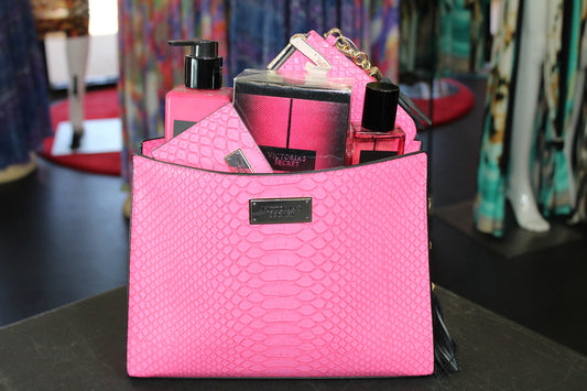 VICTORIA SECRETS GIFT BASKET