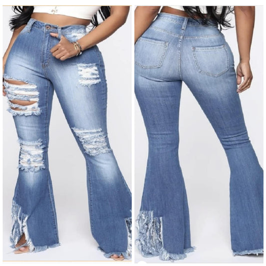FRAYED FLARE DISTRESSED JEANS