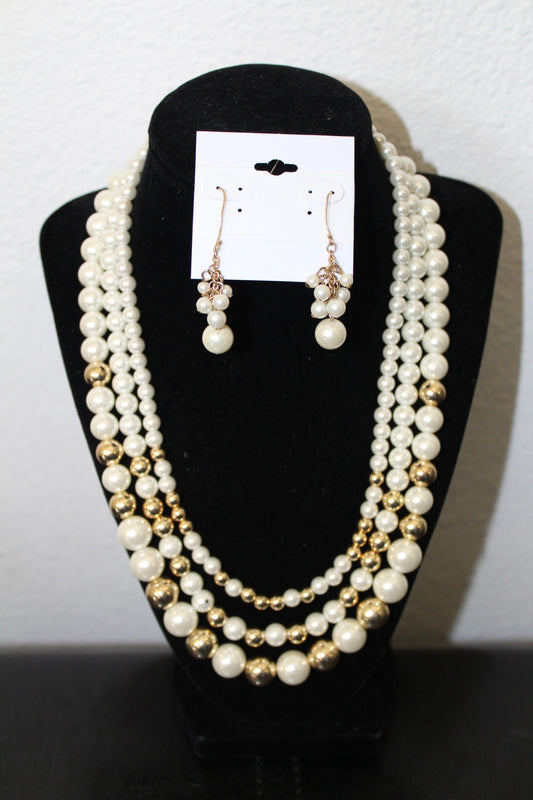 3-LAYERED PEARL & GOLD NECKLACE SET