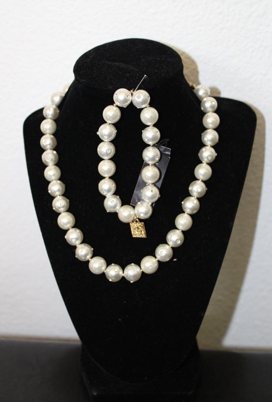 ANNE KLEIN NECKLACE SET