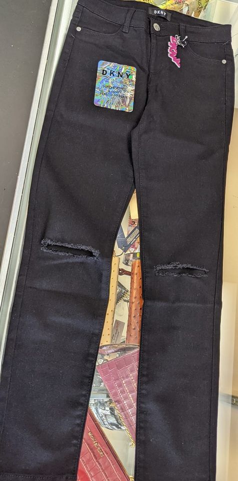 DKNY JEANS