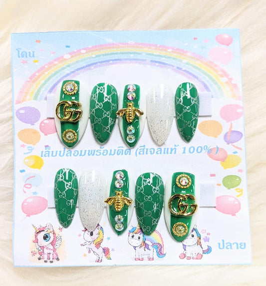 DESIGNER INSPIRED NAILS GG2